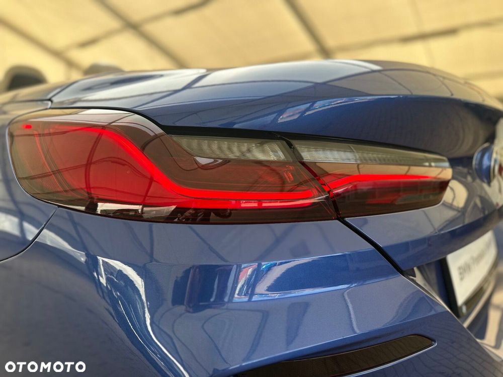 BMW Seria 8 - 30