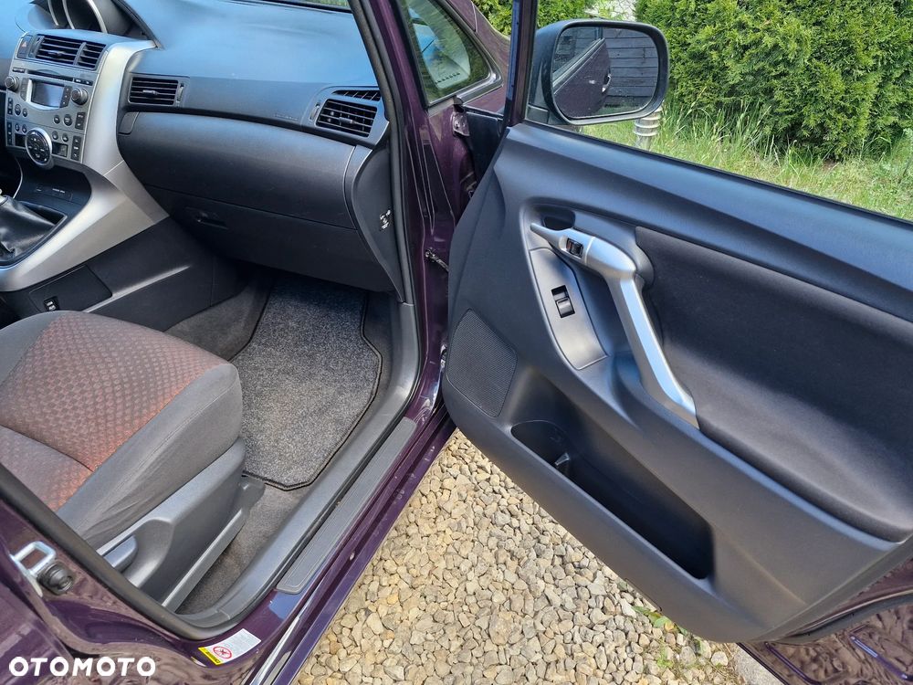 Toyota Verso 1.8 Sol EU5 - 23