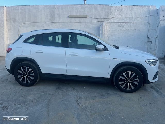Mercedes-Benz GLA 250 e 8G-DCT Progressive - 5