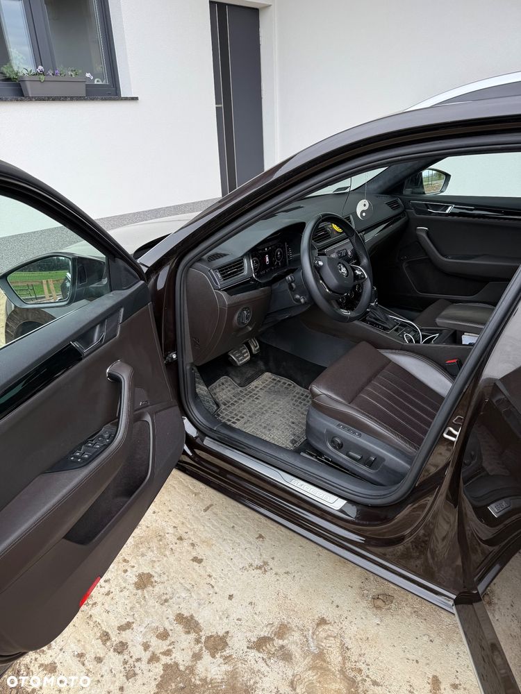 Skoda Superb 2.0 TSI L&K DSG - 7