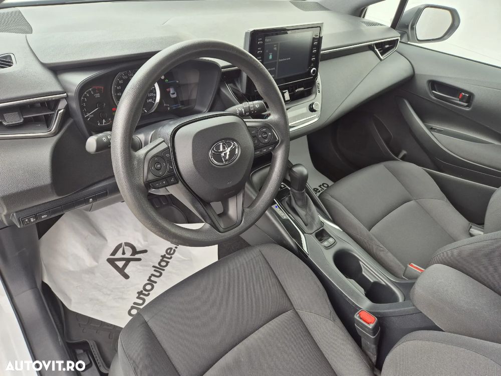 Toyota Corolla 1.8 HSD Active - 9