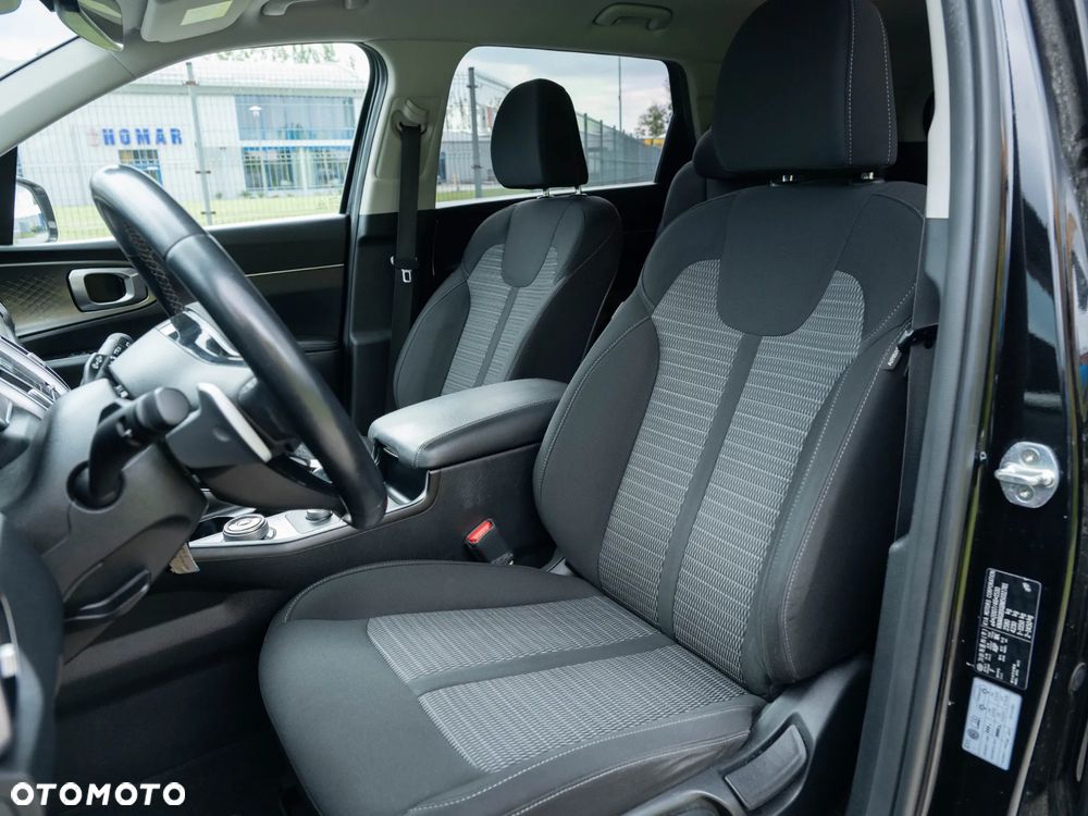 Kia Sorento 1.6 T-GDI HEV M - 17