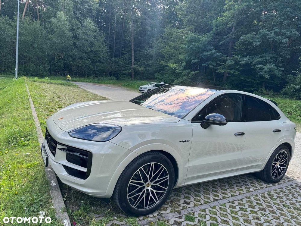 Porsche Cayenne - 2