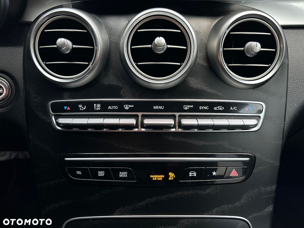 Mercedes-Benz GLC - 27