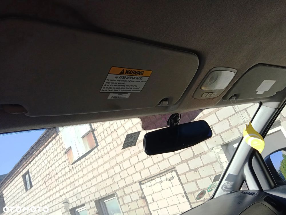 Na części Hyundai H1 II Wagon 2.5 CRDI 2010 lakier NBA silnik D4CBA skrzynia biegów GZ04 maska klapa drzwi przesuwne zderzak lampa błotnik fotel kanapa 7 miejsc szyba - 15