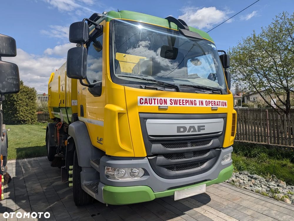 DAF LF 55 220 SCARAB MISTRAL - 2