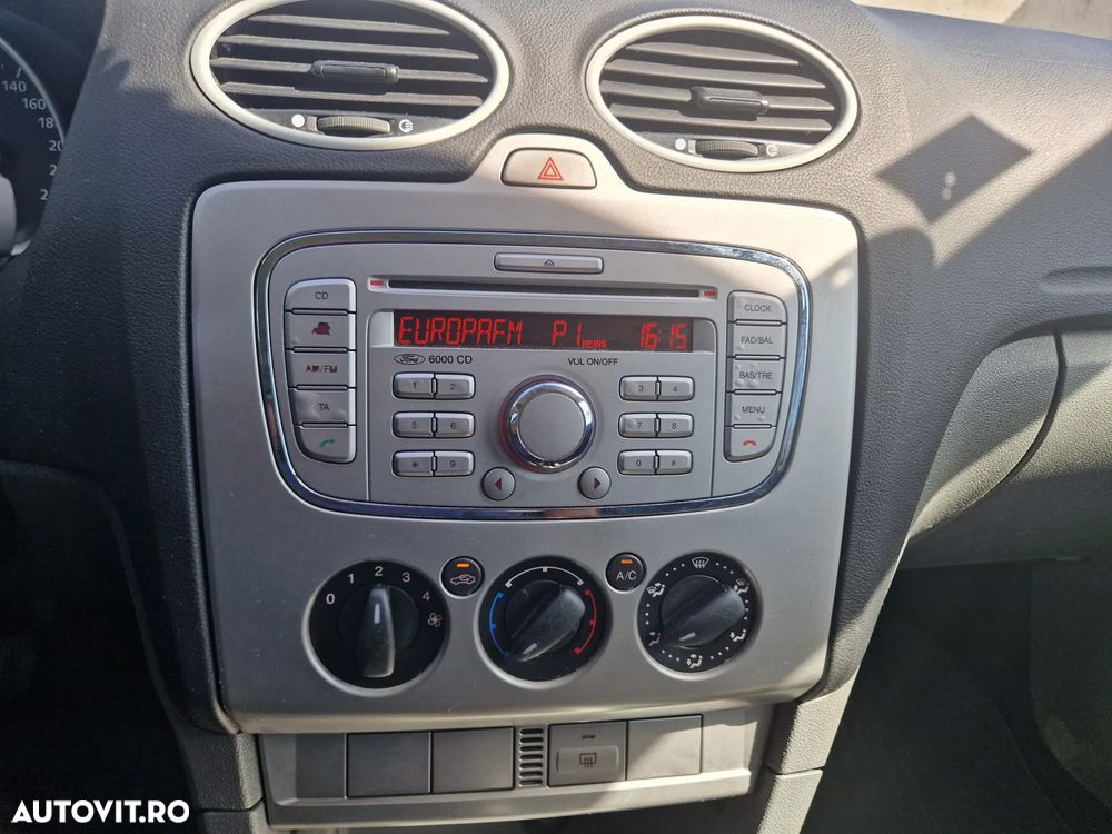 Ford Focus 1.6 TDCI Ambiente - 10