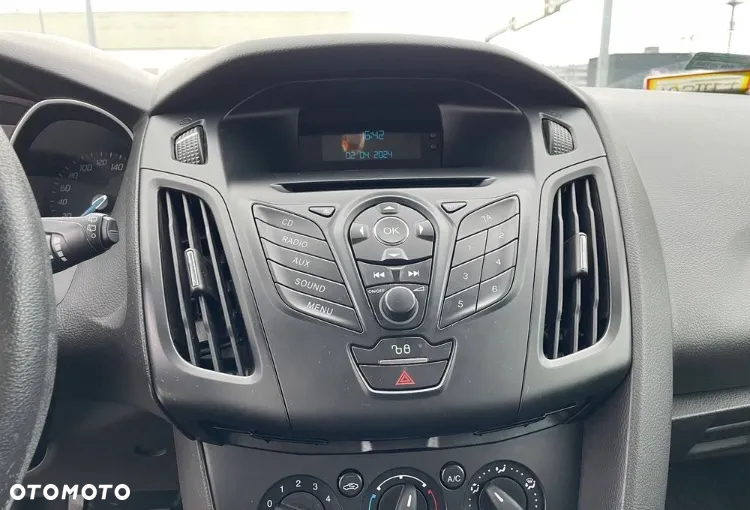 Ford Focus 1.6 Edition - 10