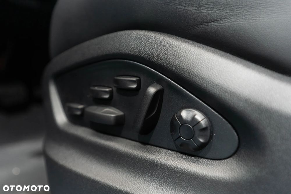 Porsche Cayenne E-Hybrid PHEV Black Edition - 31