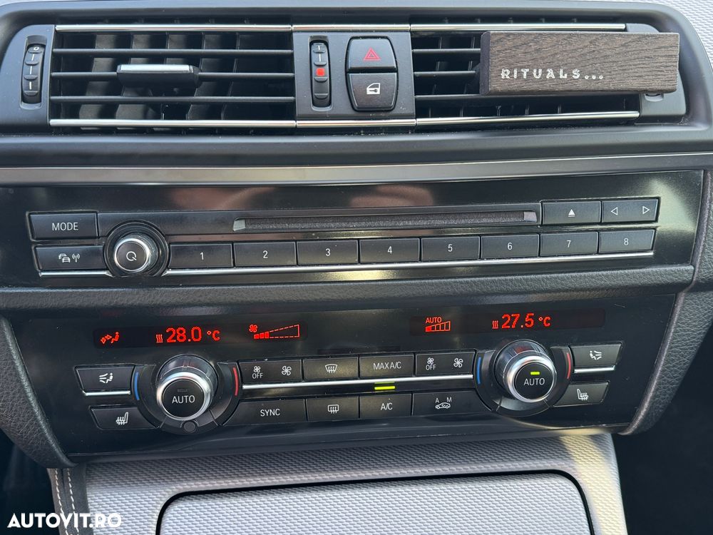 BMW Seria 5 520d Aut. - 17