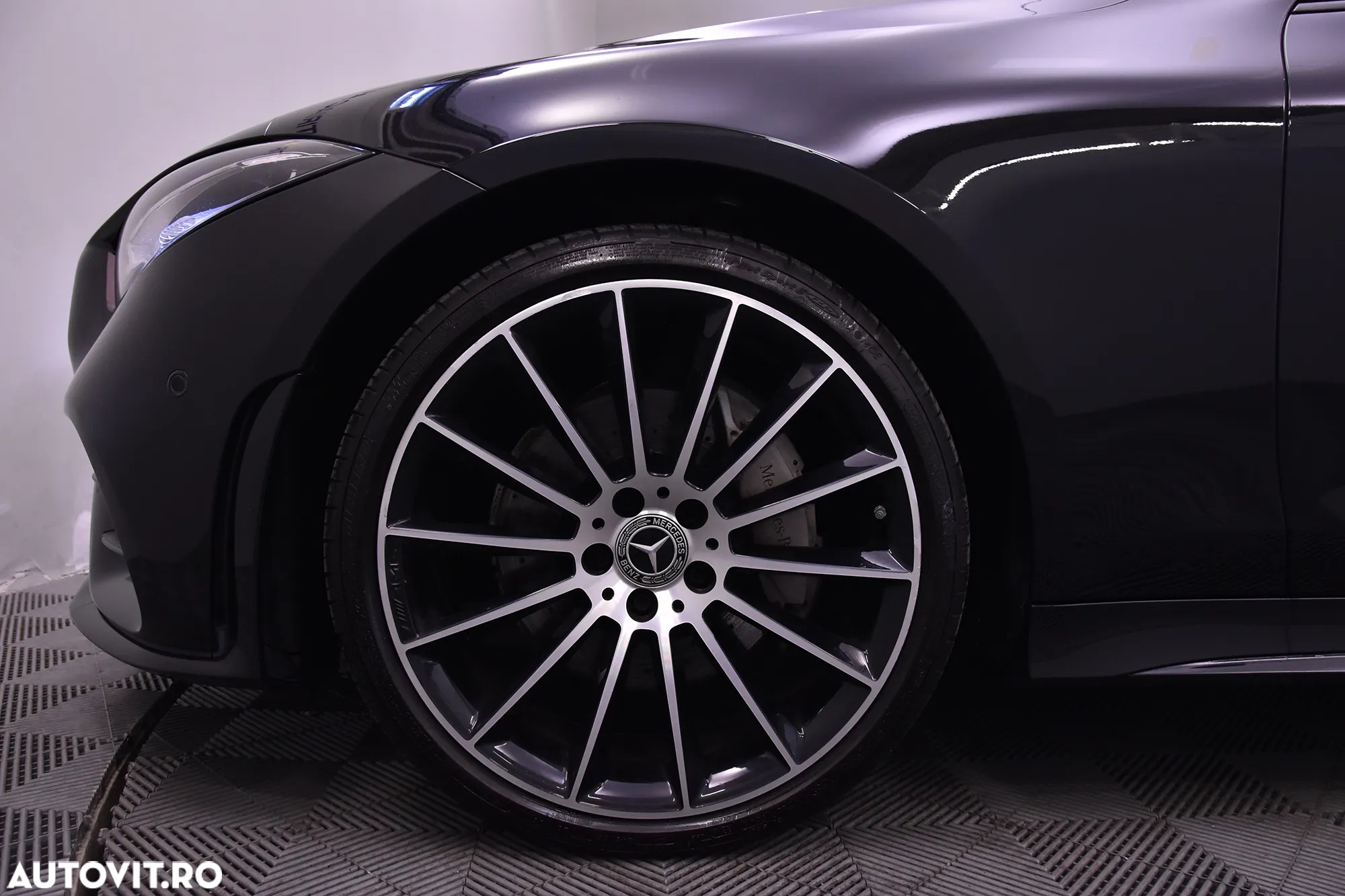 Mercedes-Benz CLS 220 d Aut - 13