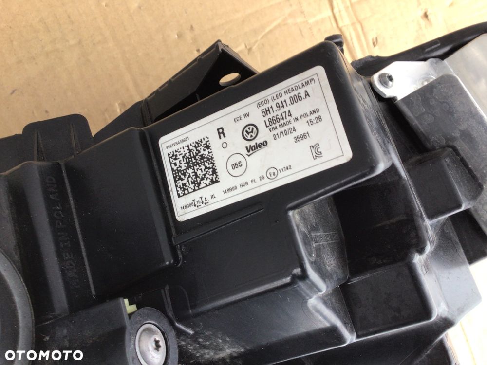 Lampa przednia prawa VW Golf lllV 8 Lift 5H1 - 4
