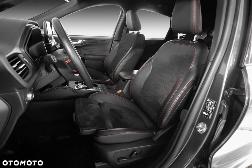 Ford Kuga 2.5P PHEV FWD ST-Line - 24