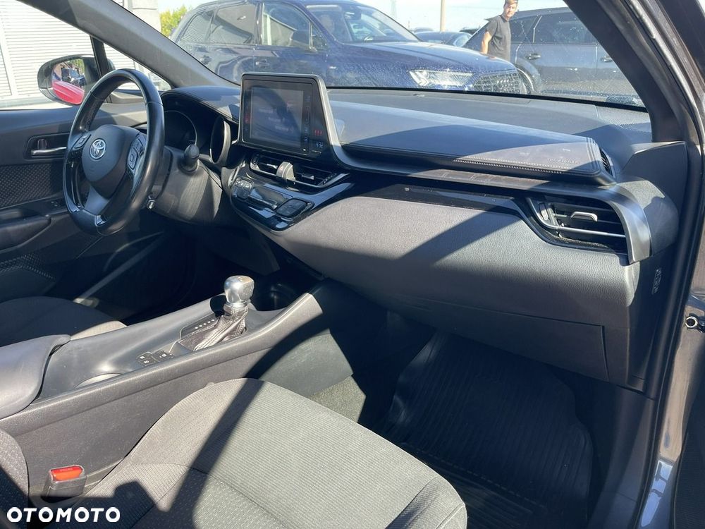 Toyota C-HR - 18