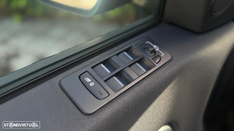 Land Rover Discovery Sport 2.0 eD4 SE - 12