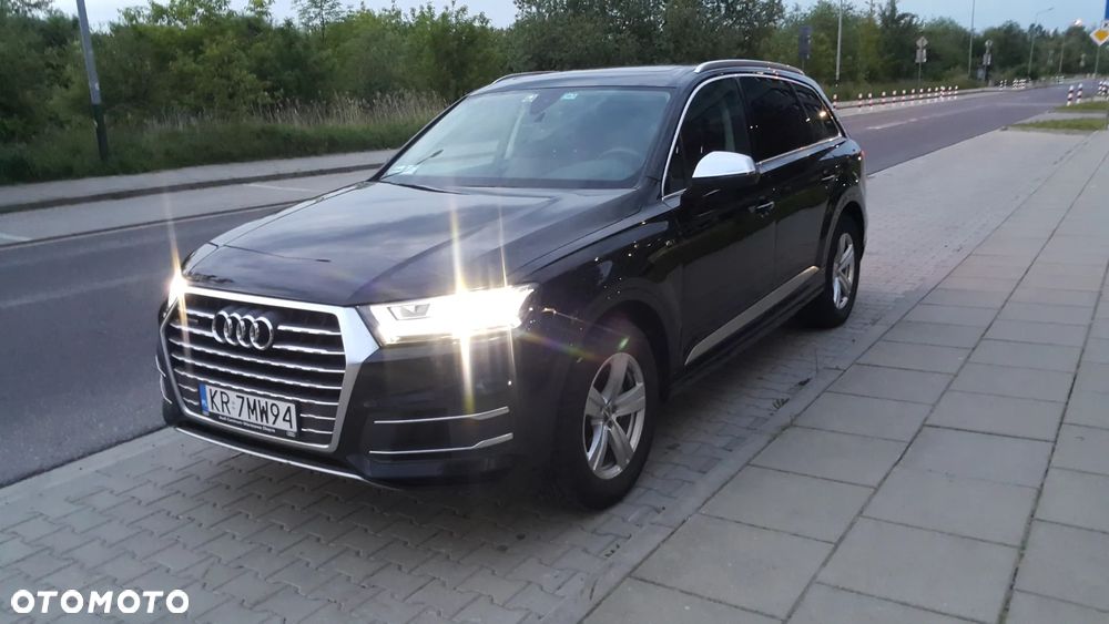 Audi Q7 - 1
