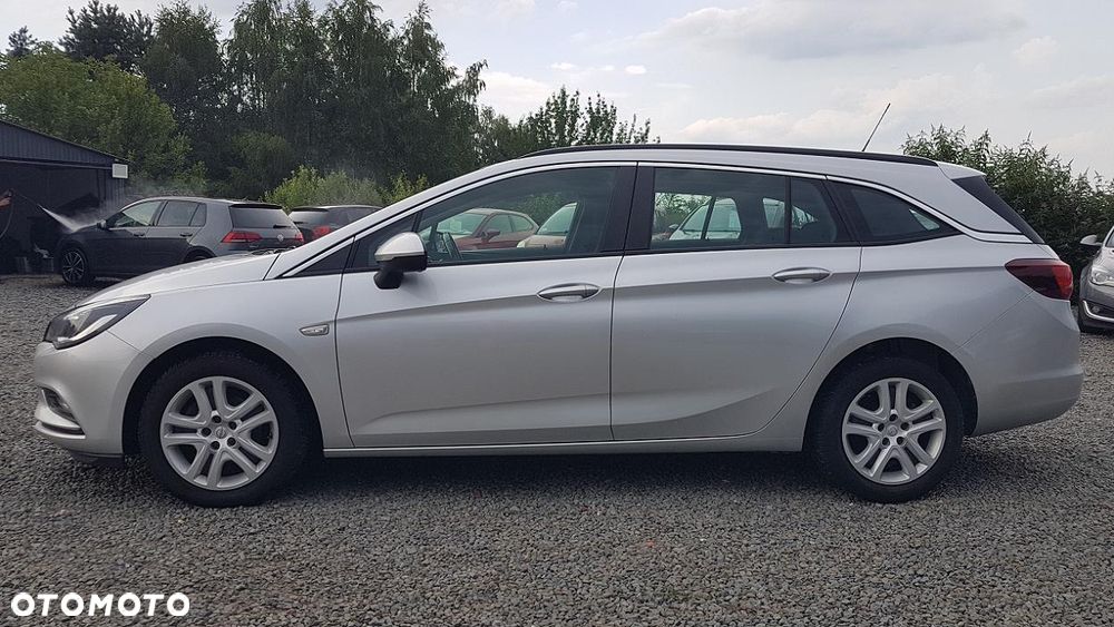 Opel Astra 1.6 CDTI Essentia - 7