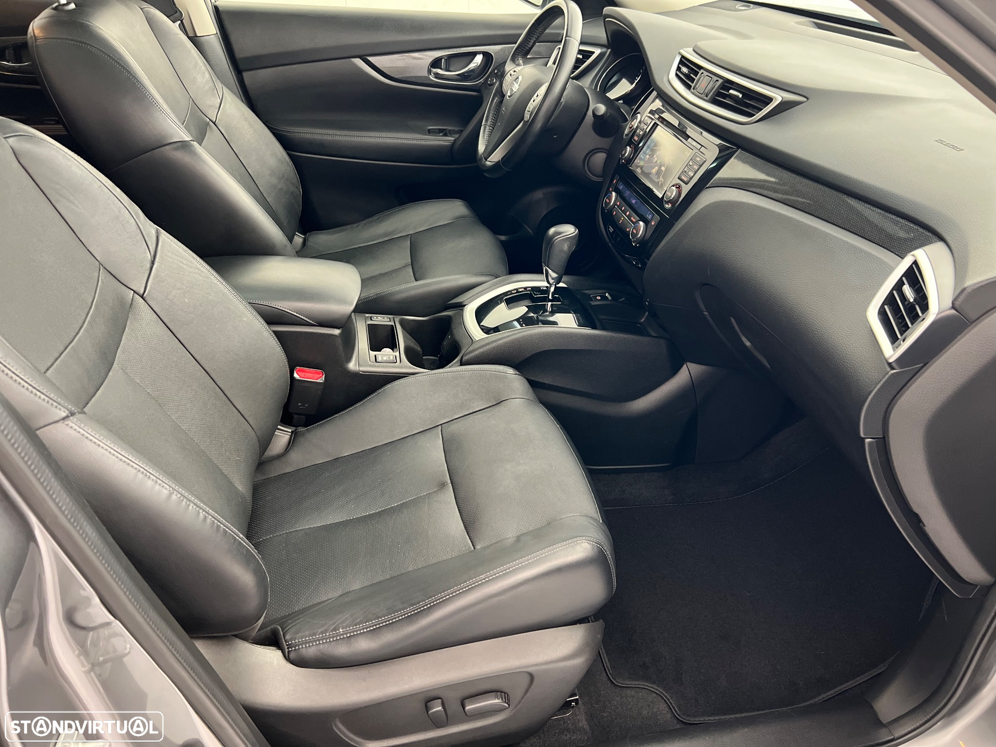 Nissan X-Trail 1.6 dCi Tekna Xtronic - 36