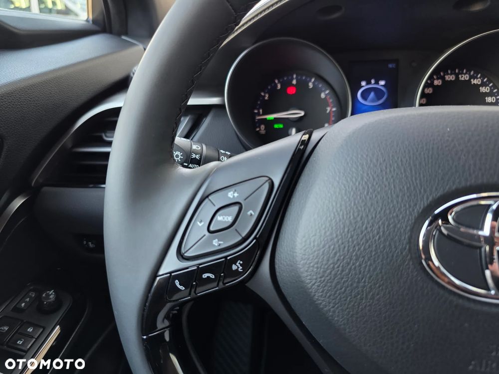 Toyota C-HR - 29