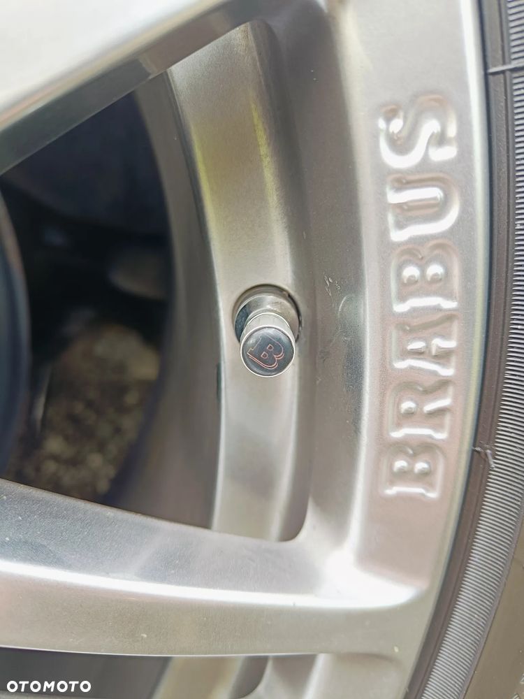 Mercedes-Benz SL - 23