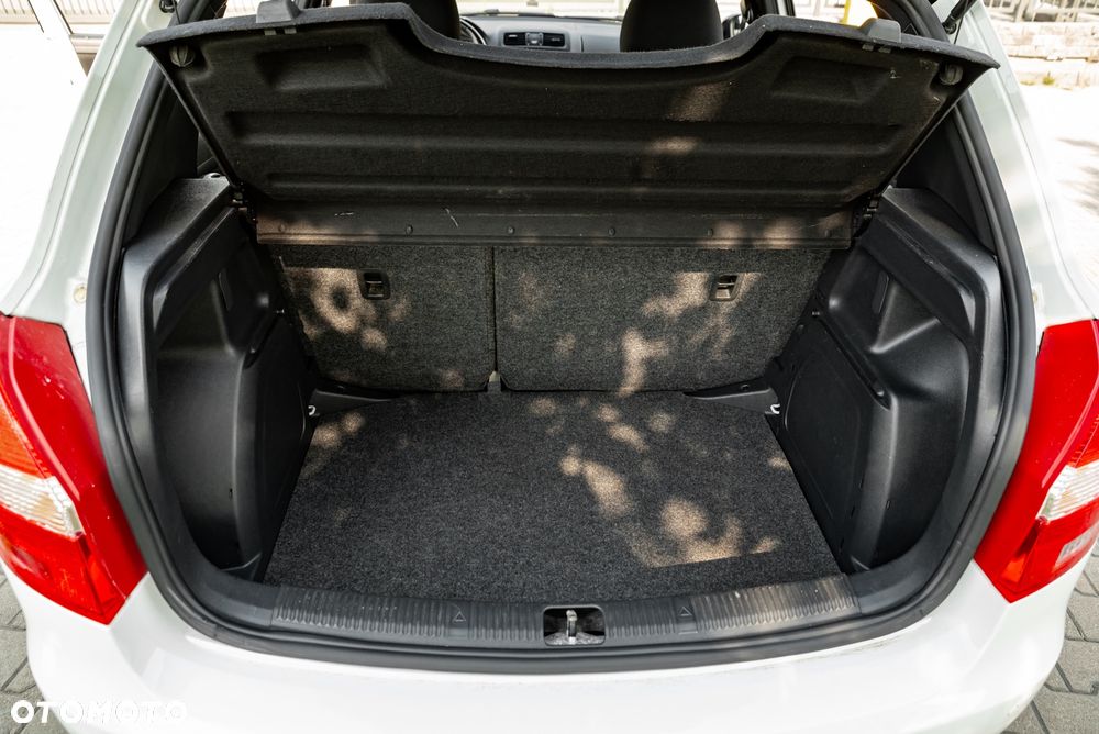 Skoda Fabia 1.4 TSI DSG RS - 15