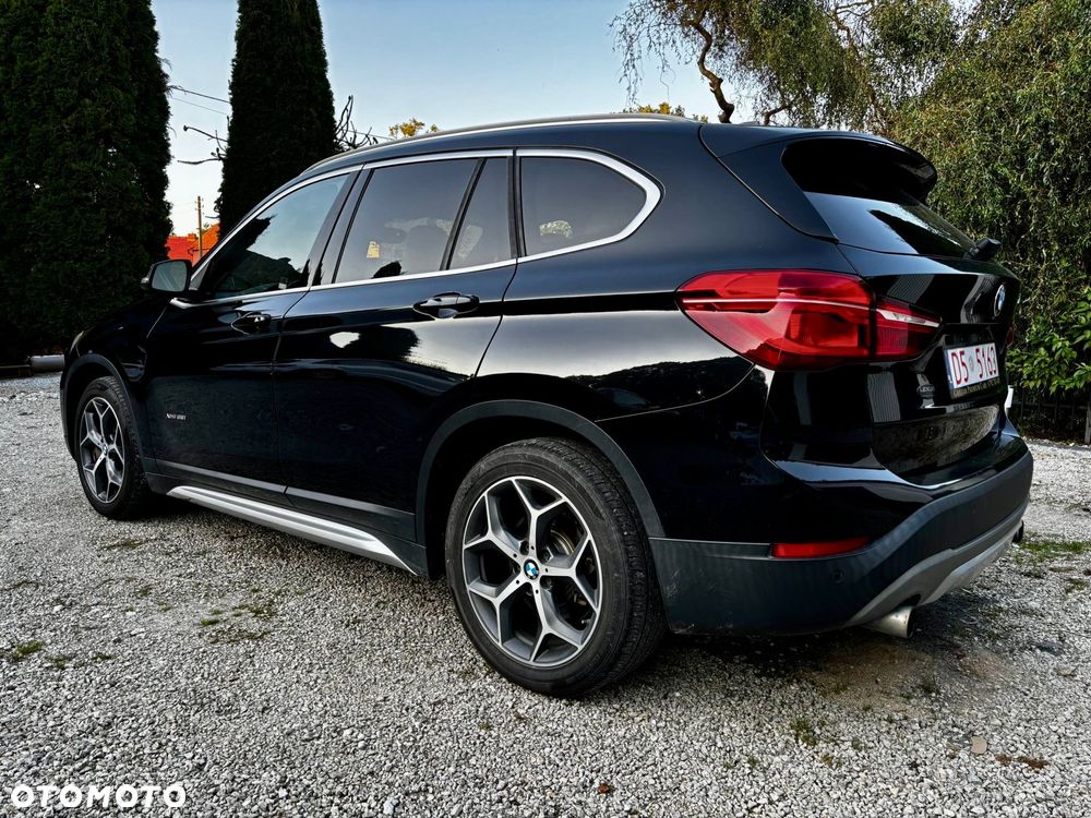 BMW X1 xDrive28i - 8