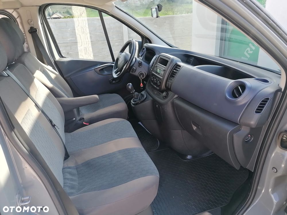 Opel Vivaro L2H1 2.9t Edition - 10