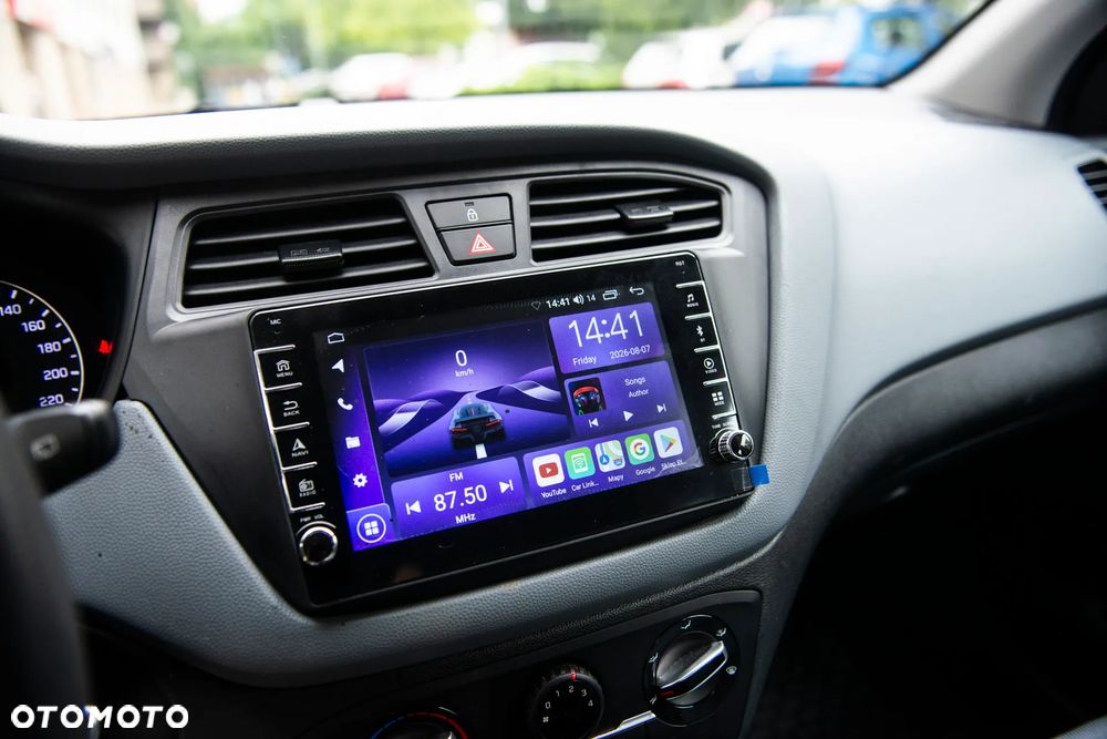 Hyundai i20 1.2 Select - 32