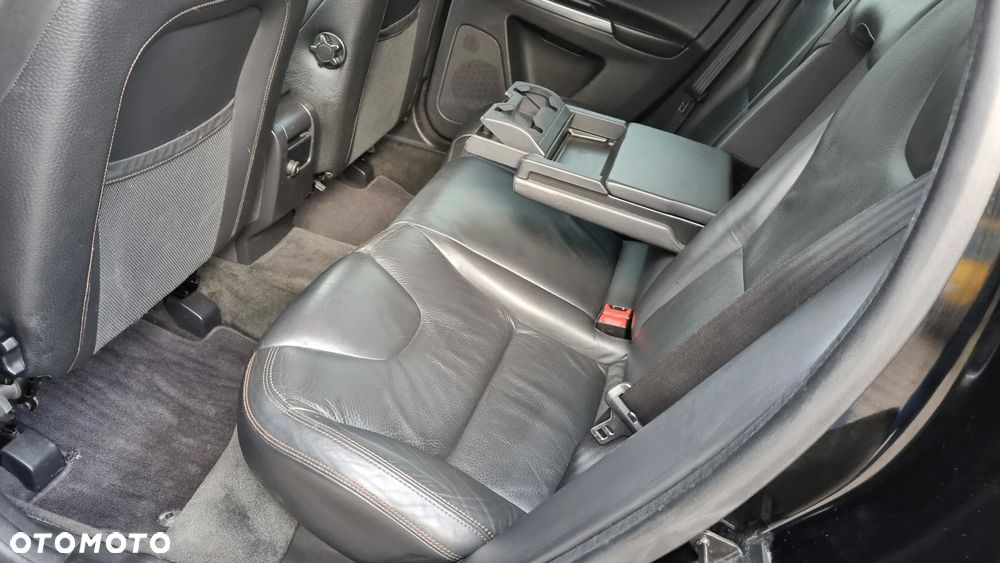 Volvo XC 60 D3 Momentum - 16