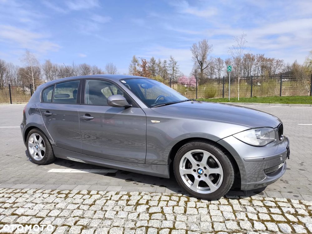 BMW Seria 1 118d Sport Line - 2
