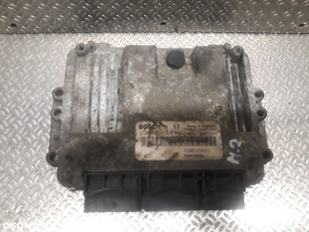 ZESTAW STARTOWY RENAULT MASTER II 2,5 DCI STEROWNIK 8200635663  0281013363 - 3