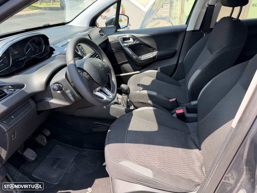 Peugeot 208 1.2 PureTech Active - 26