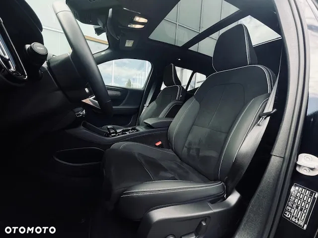 Volvo XC 40 B4 Ultra Black Edition - 10