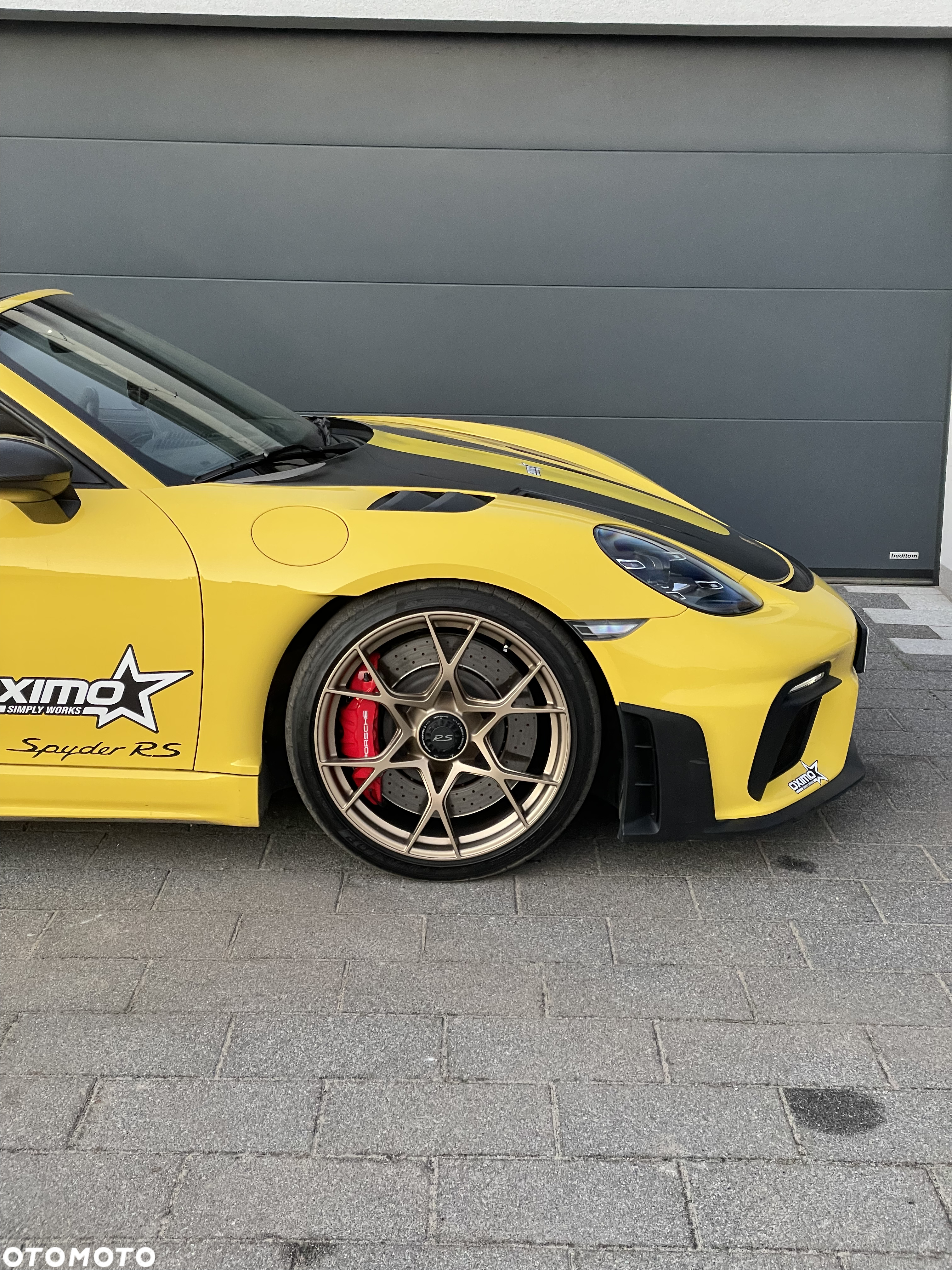 Porsche 718 Spyder - 12