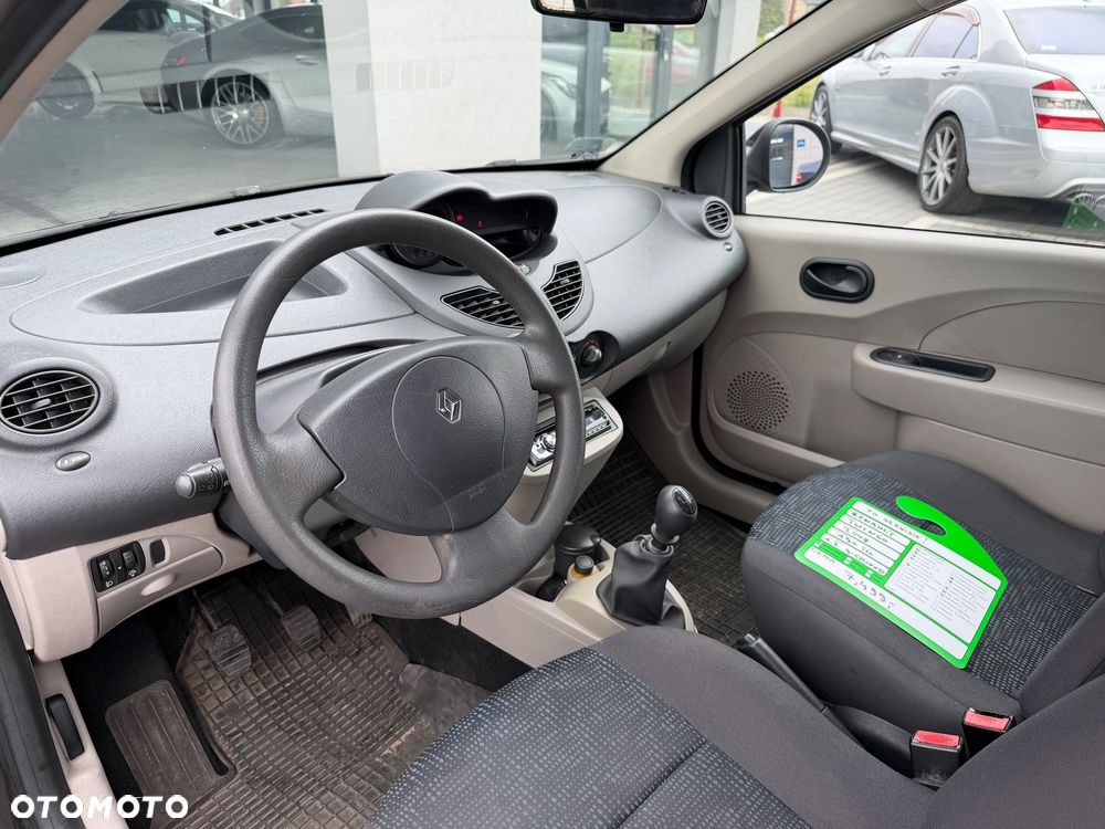 Renault Twingo 1.2 60 Authentique - 8