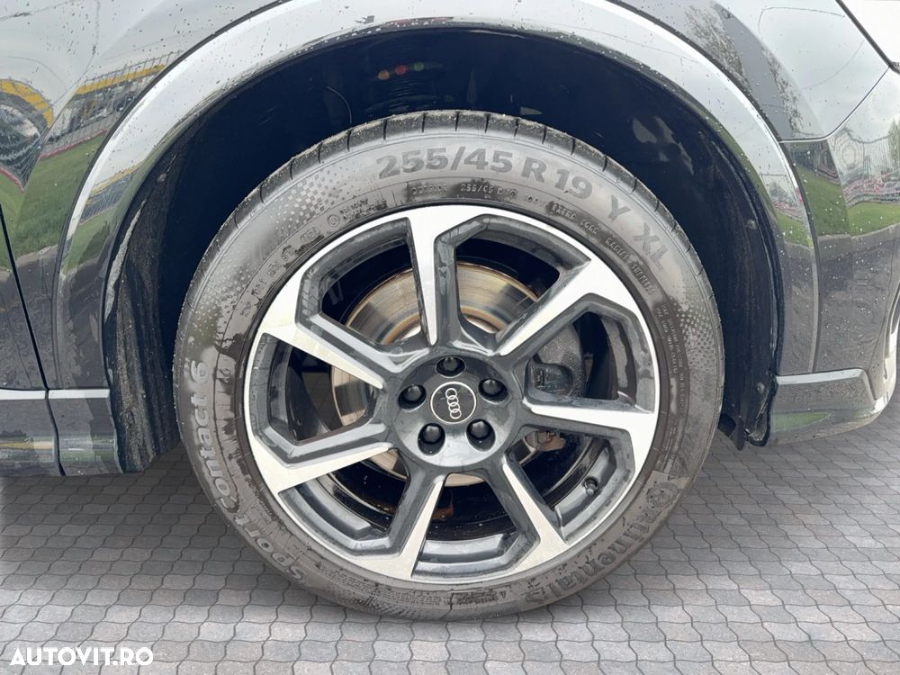 Audi Q3 2.0 40 TDI quattro S tronic S Line - 8