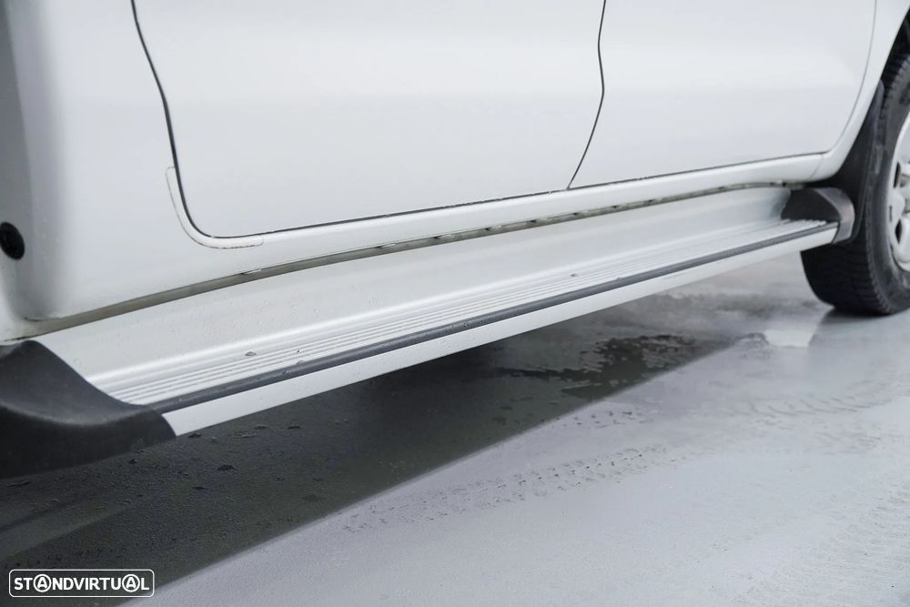 Toyota Hilux 2.5 D-4D 2WD CD AC - 26