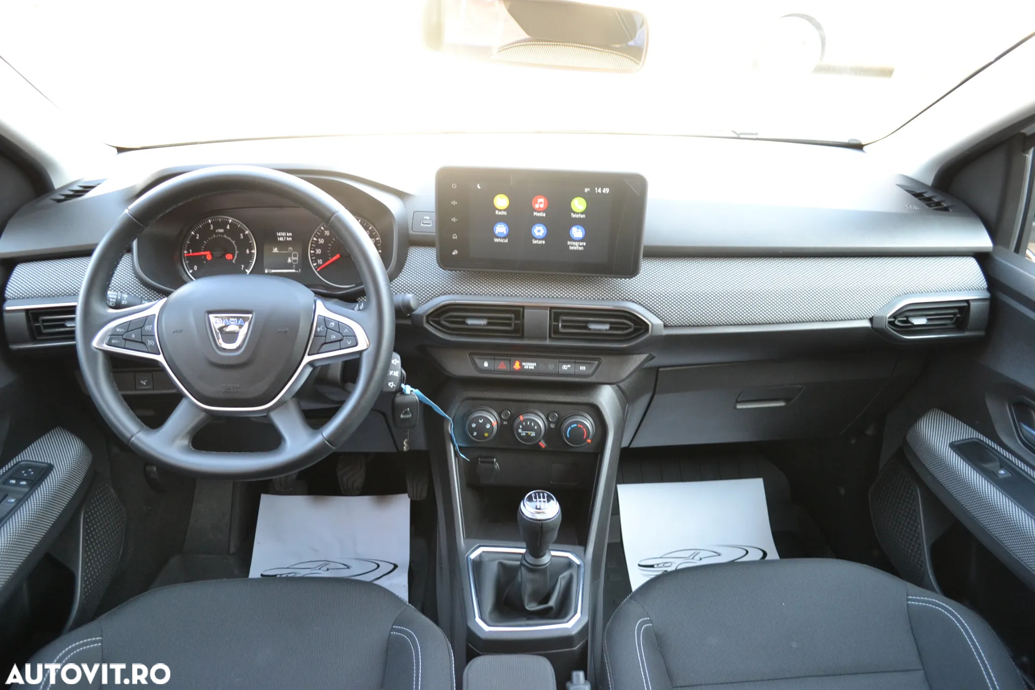 Dacia Sandero TCe 90 MT6 Comfort - 30
