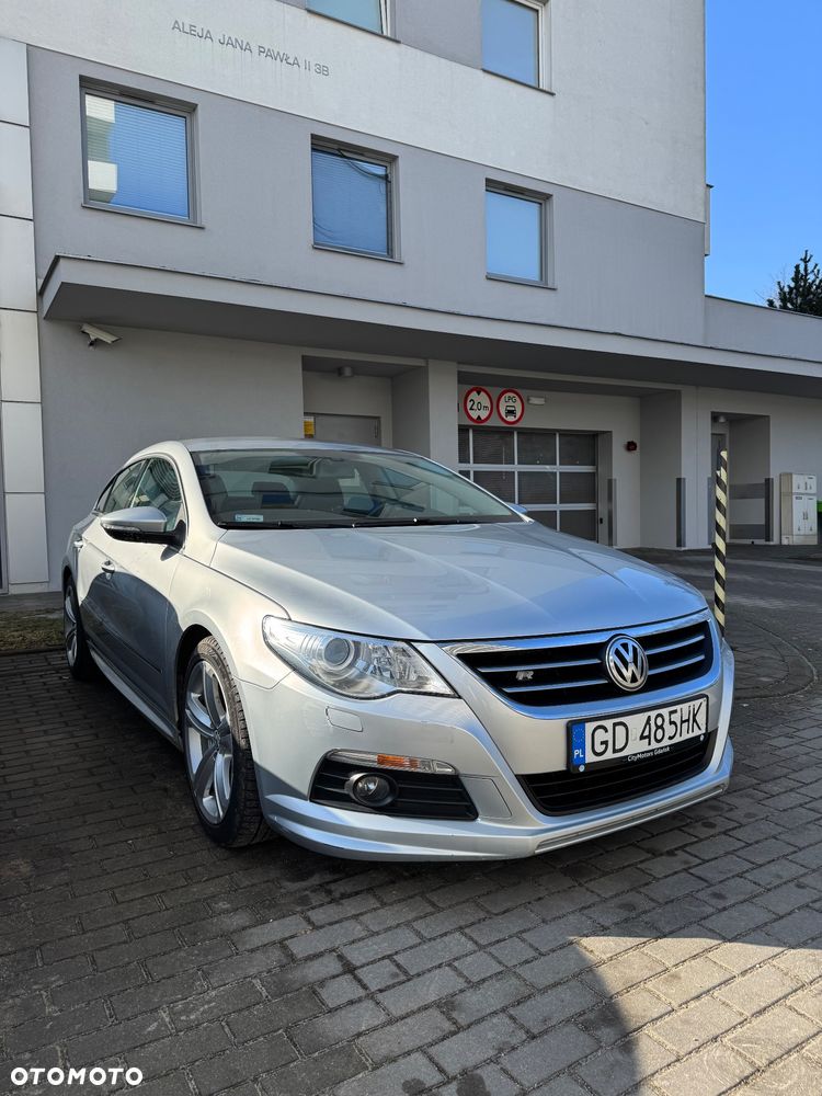 Volkswagen Passat 2.0 TSI Automatik R-Line Edition - 2