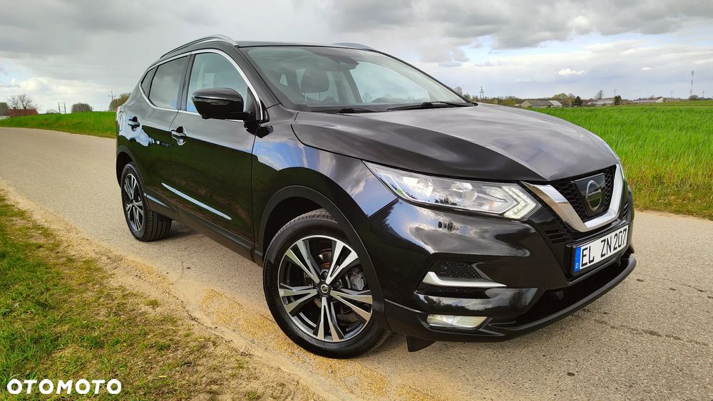 Nissan Qashqai 1.2 DIG-T Xtronic TEKNA+ - 4