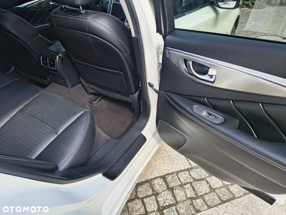 Infiniti Q50 Q50S 3.0t Sport - 18