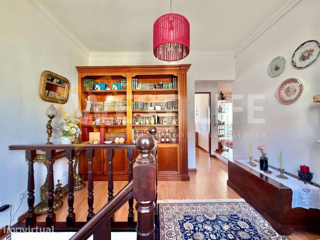 Moradia T5 com Jardim e Amplo Espaço Exterior junto à Praia de São ... - Grande imagem: 5/25