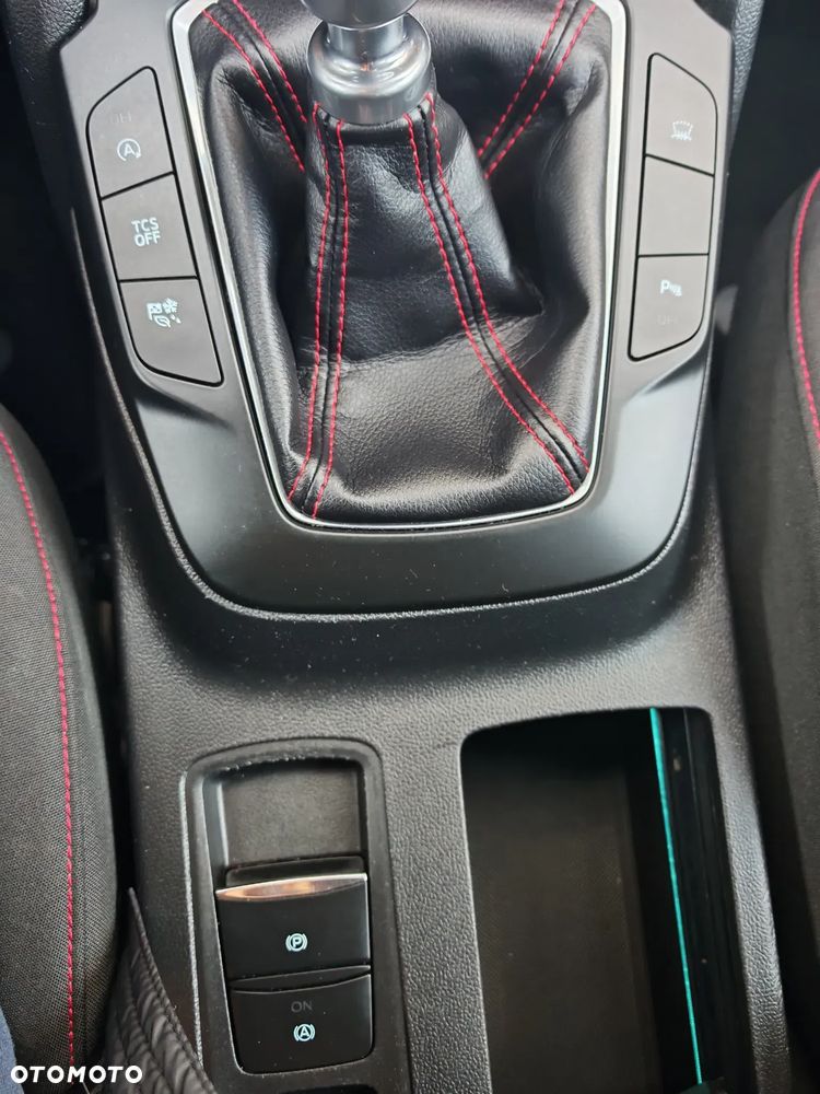 Ford Focus 1.5 EcoBlue Start-Stopp-System ST-LINE X - 23