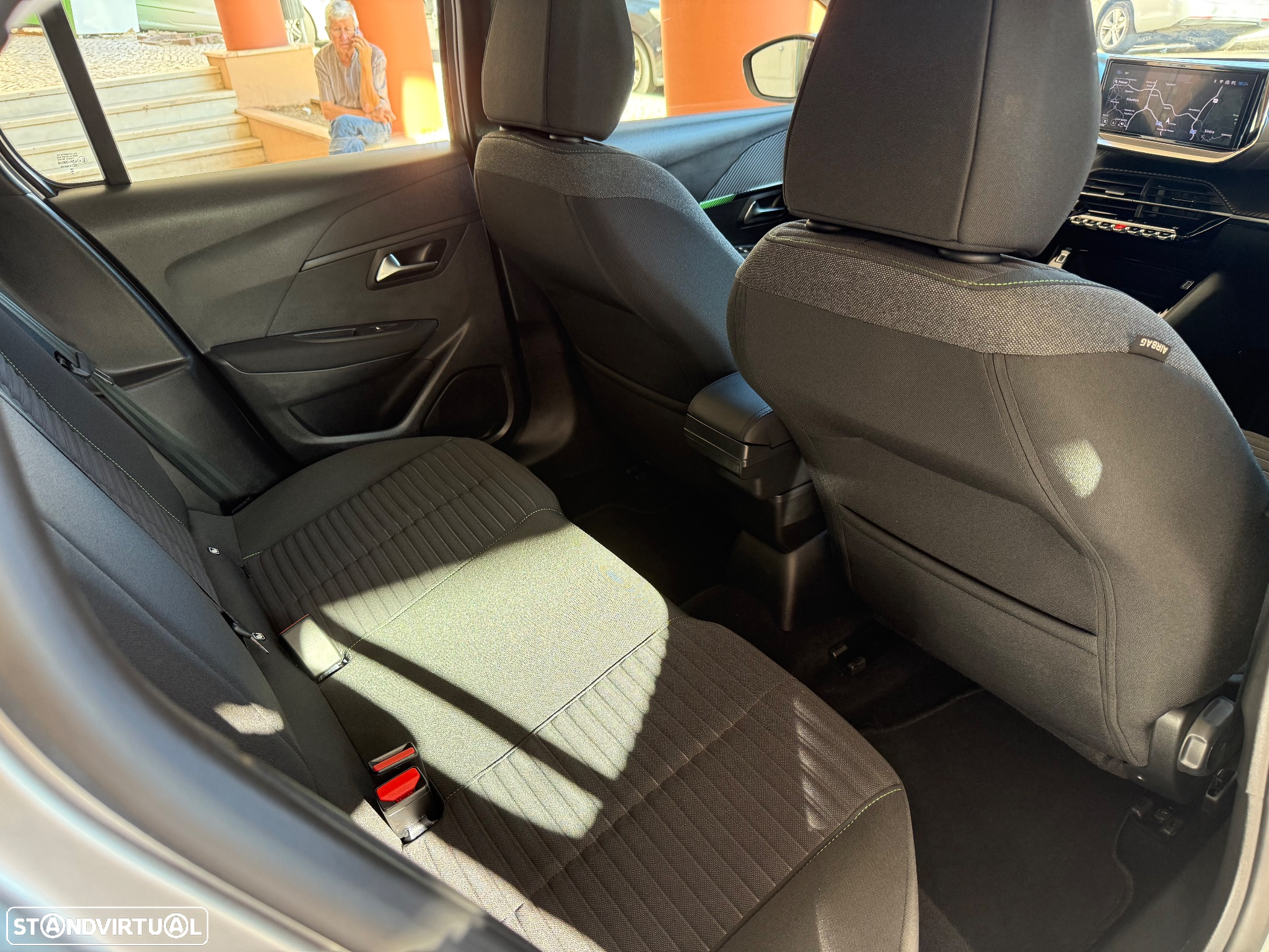 Peugeot 208 1.2 PureTech Active Pack - 46