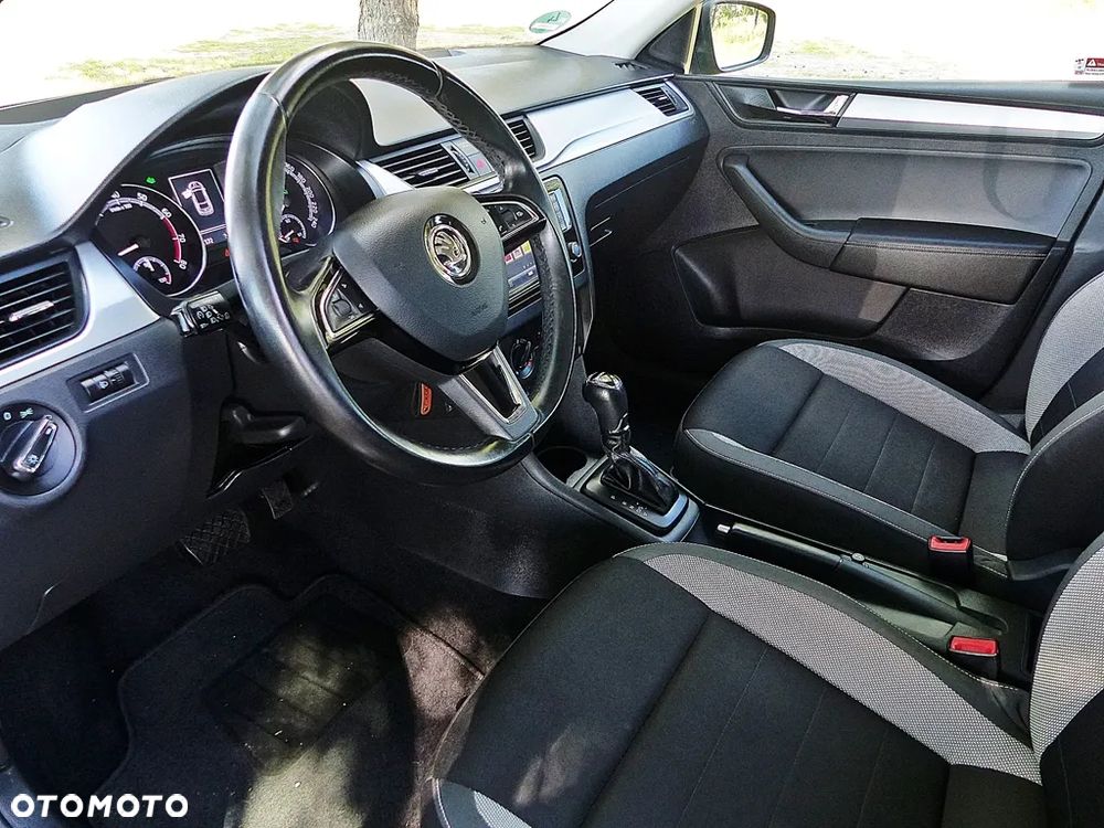 Skoda RAPID 1.4 TSI DSG Style - 17