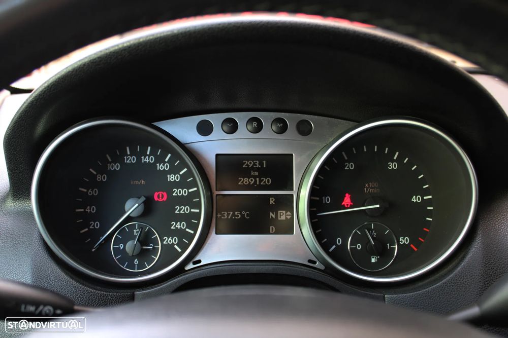 Mercedes-Benz ML 320 CDI - 34