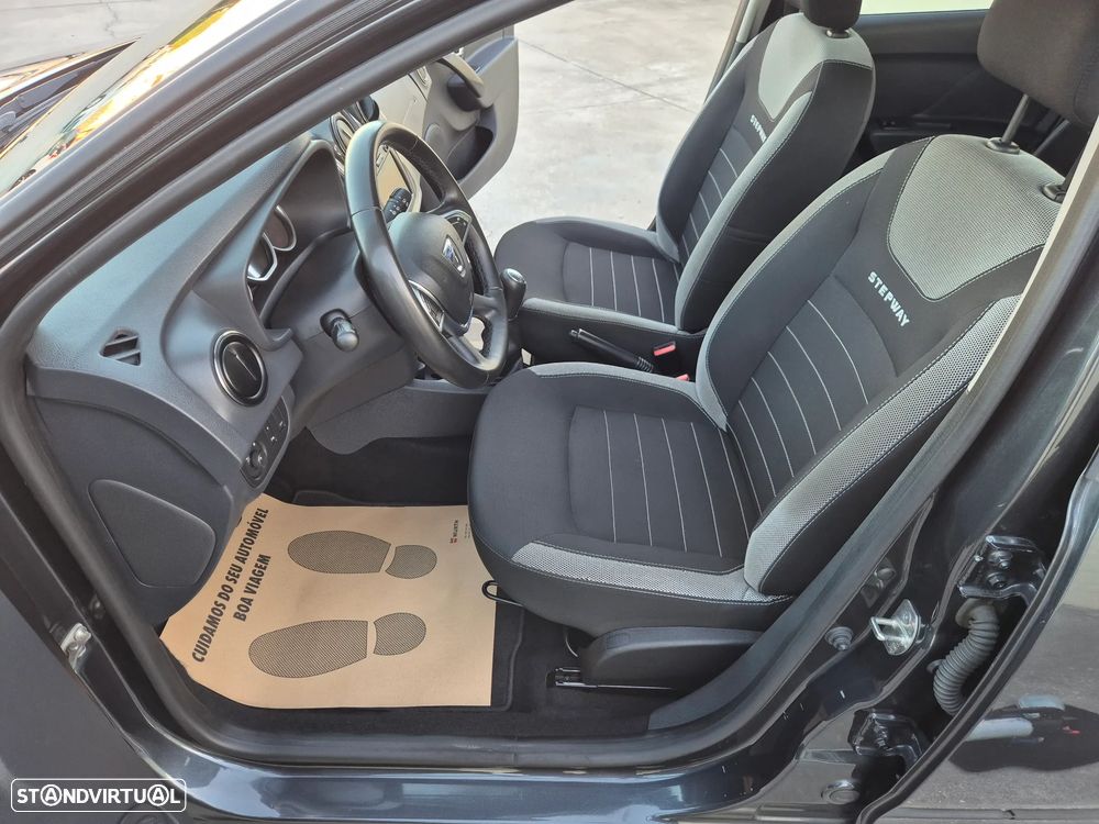 Dacia Sandero 0.9 TCe Stepway - 22
