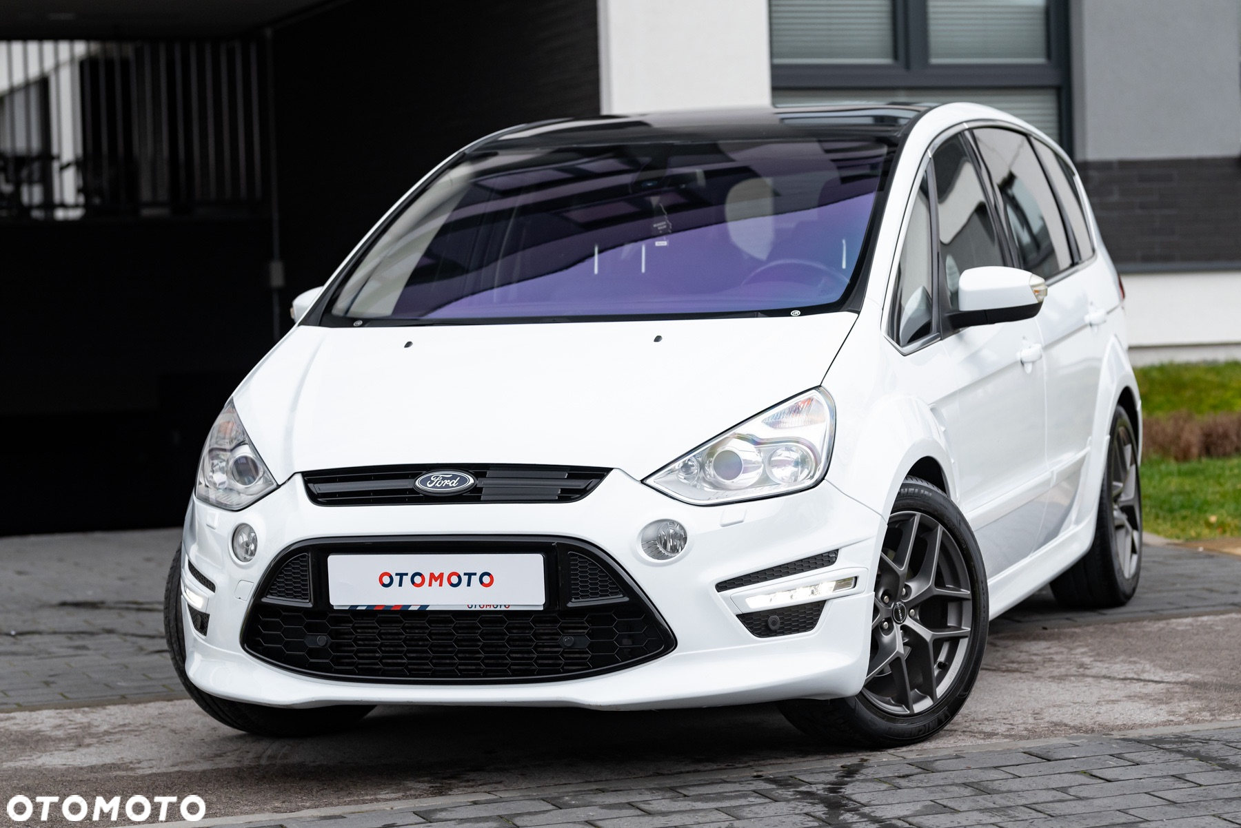 Ford S-Max 2.0 EcoBoost Titanium - 4