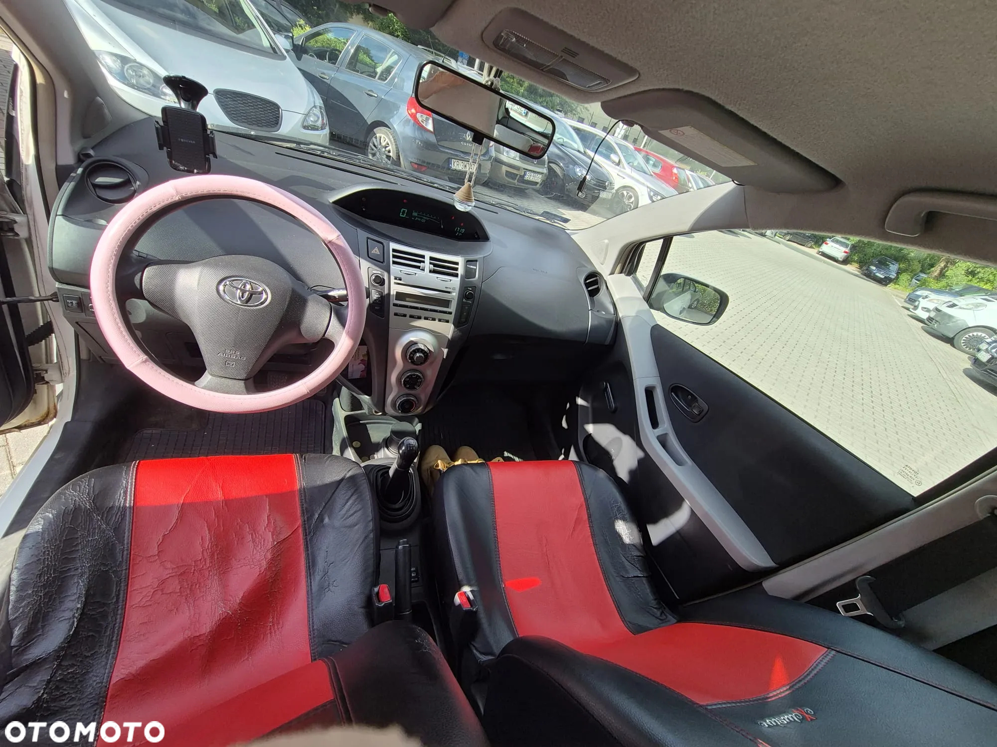 Toyota Yaris 1.3 Luna - 4