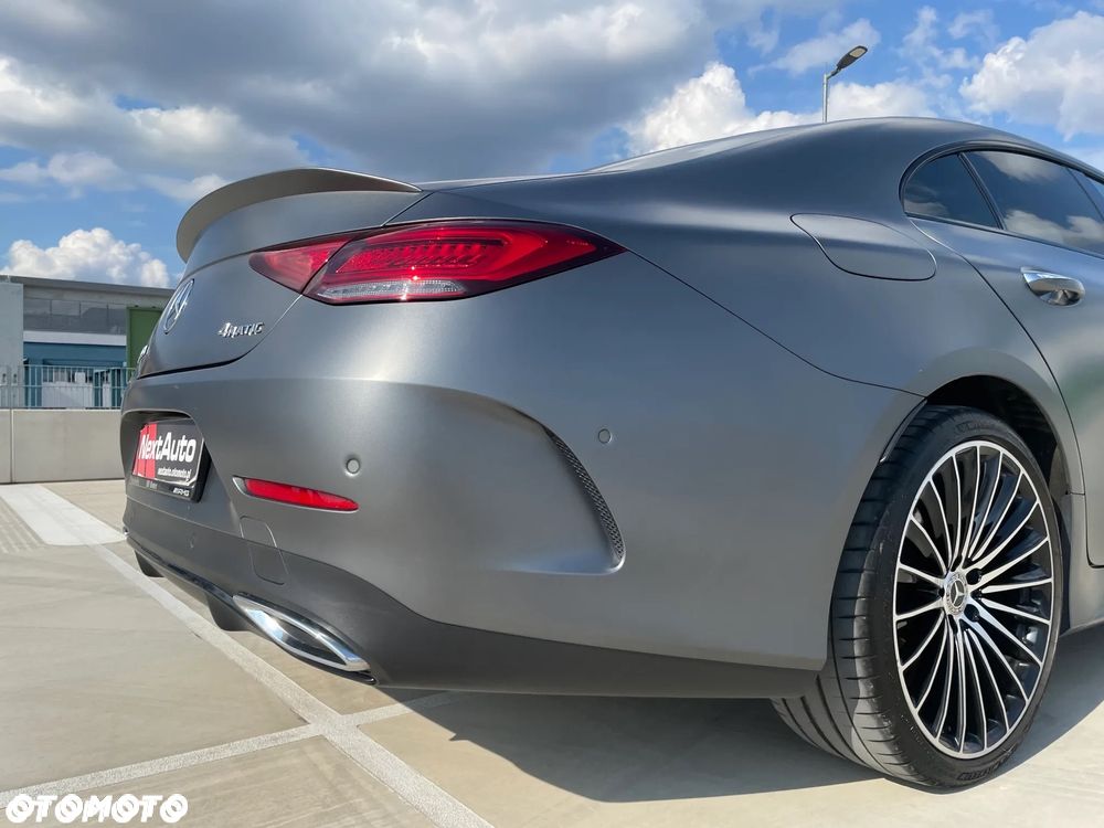 Mercedes-Benz CLS 300 d 4-Matic AMG - 17